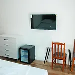 Lägenhetshotell Iliria Golem (Tirana)