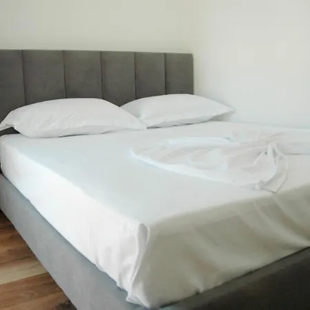 Iliria Apartmanhotel Golem